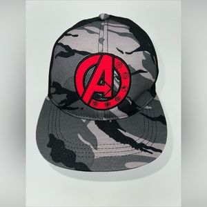NWOT Marvel Avengers Camo Snapback Hat Cap Adjustable Size Awesome Gray Camo